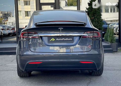 Tesla Model X 2018 - фото 11