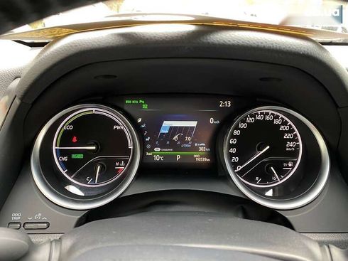 Toyota Camry 2020 - фото 15