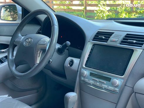 Toyota Camry 2008 белый - фото 30