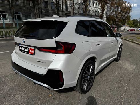 BMW X1 2024 белый - фото 7