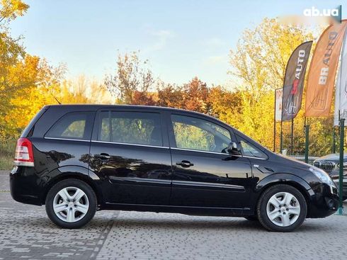 Opel Zafira 2011 - фото 23