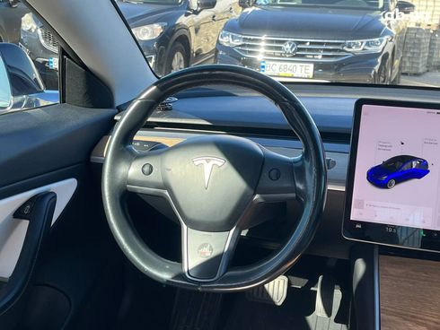 Tesla Model 3 2018 синий - фото 12