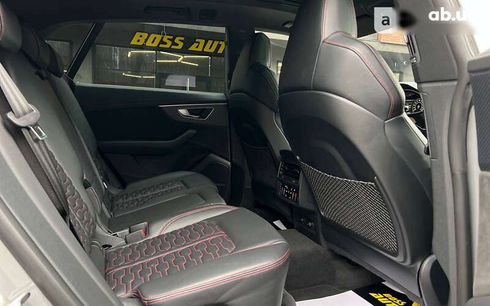 Audi RS Q8 2021 - фото 26