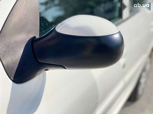 Peugeot 206 2009 - фото 13