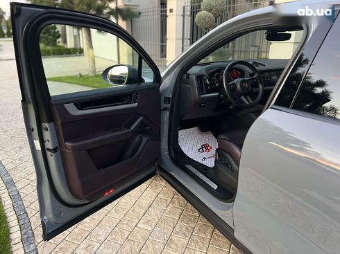 Porsche Cayenne 2023 - фото 23