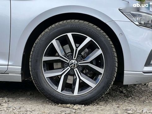 Volkswagen Passat 2022 - фото 26