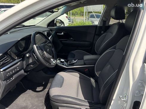 Kia Niro 2021 - фото 11