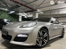 Продажа б/у Porsche Panamera в Киеве - купить на Автобазаре