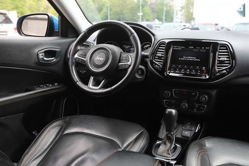 Jeep Compass 2017 - фото 9