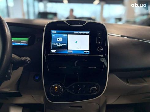 Renault Zoe 2017 - фото 20