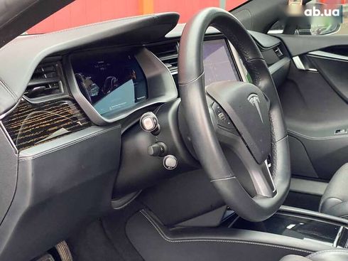 Tesla Model S 2018 - фото 16