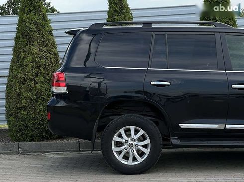 Toyota Land Cruiser 2016 - фото 4