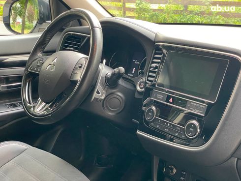 Mitsubishi Outlander 2019 белый - фото 34