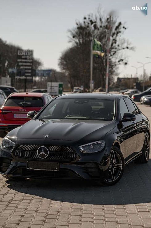 Mercedes-Benz E-Класс 2021 - фото 13