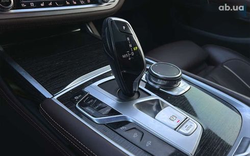 BMW 7 серия 2017 - фото 23