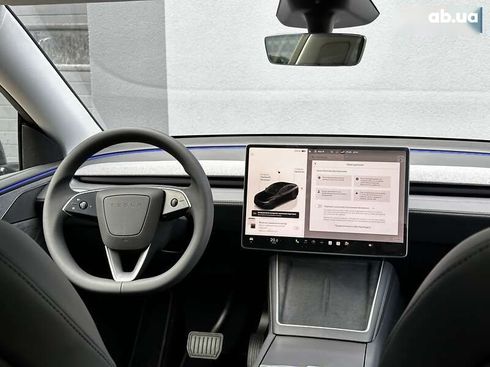 Tesla Model Y 2025 - фото 18