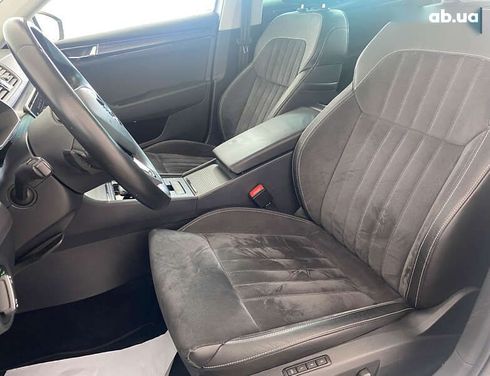 Skoda Superb 2020 - фото 7