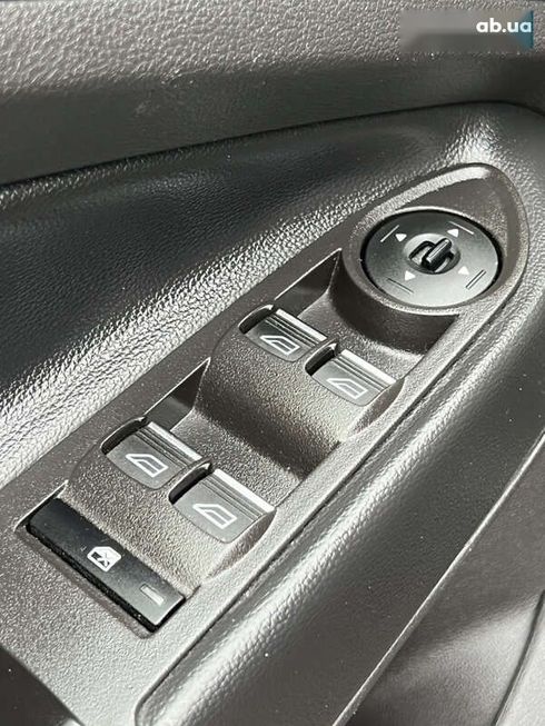 Ford Escape 2019 - фото 28