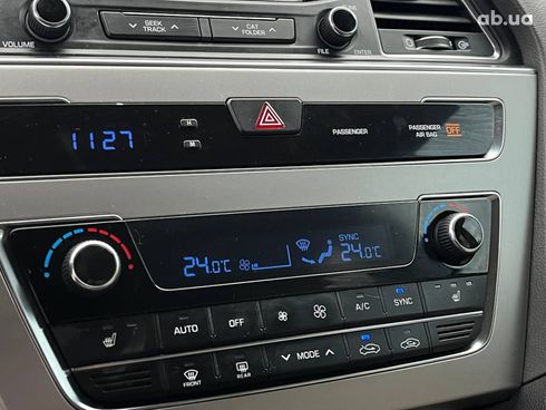 Hyundai Sonata 2015 черный - фото 32