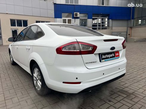 Ford Mondeo 2012 белый - фото 8