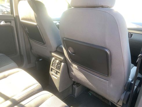 Volkswagen Touran 2009 черный - фото 26