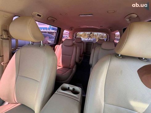 Kia Carnival 2019 - фото 18