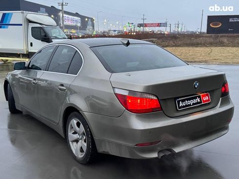 BMW 5 серия 2004 зеленый - фото 25