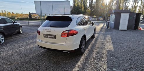 Porsche Cayenne 2013 белый - фото 4