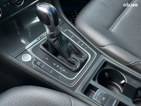 Volkswagen e-Golf 2017 синий - фото 18