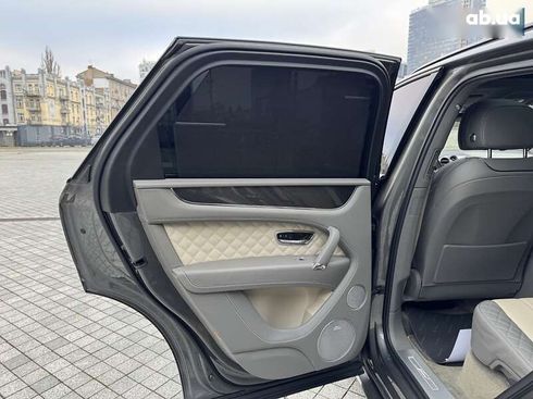 Bentley Bentayga 2019 - фото 28