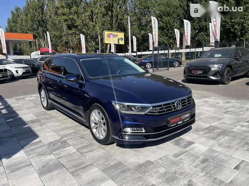 Volkswagen Passat 2018 - фото 11