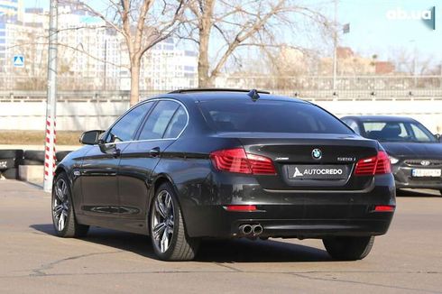 BMW 5 серия 2015 - фото 6