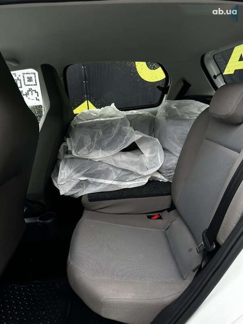 Volkswagen e-Up 2013 - фото 12