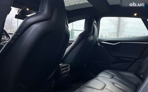 Tesla Model S 2016 - фото 19