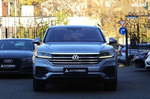 Volkswagen Touareg 2019 - фото 2