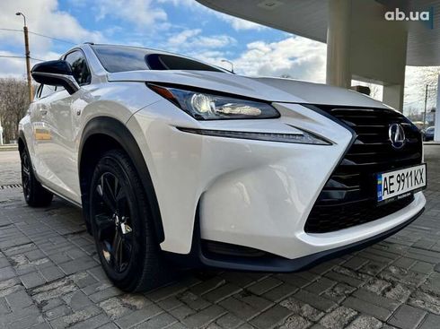 Lexus NX 2016 - фото 12