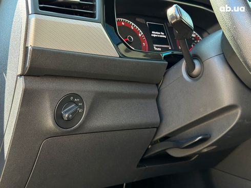 Volkswagen Jetta 2019 черный - фото 26