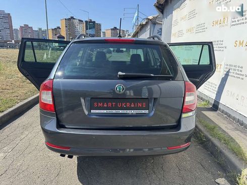 Skoda Octavia 2012 - фото 4