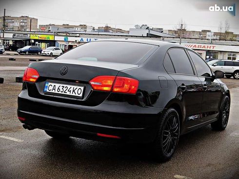 Volkswagen Jetta 2011 - фото 3