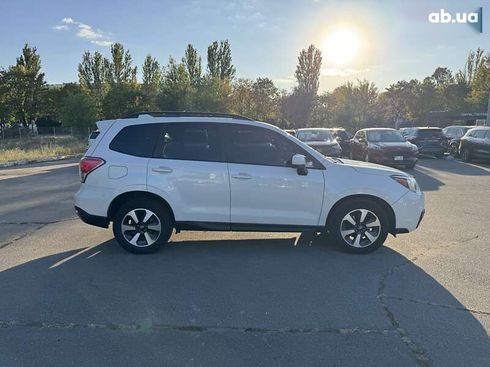 Subaru Forester 2017 - фото 4