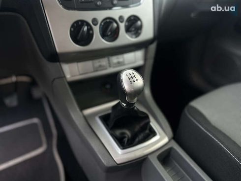 Ford Focus 2009 - фото 28