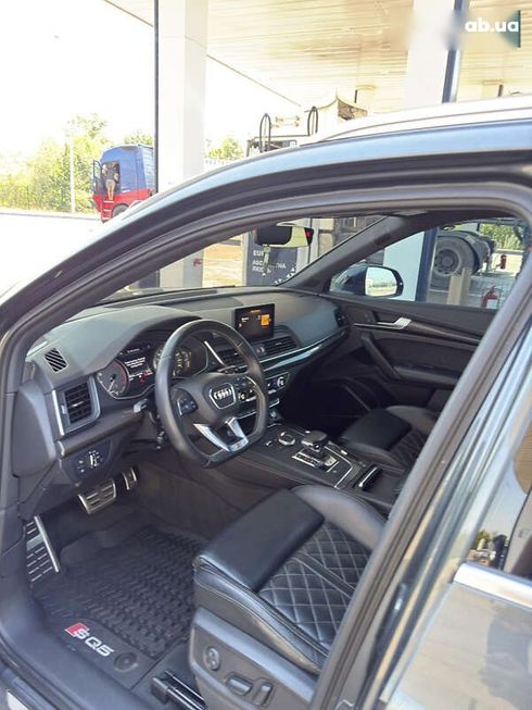 Audi SQ5 2018 - фото 28