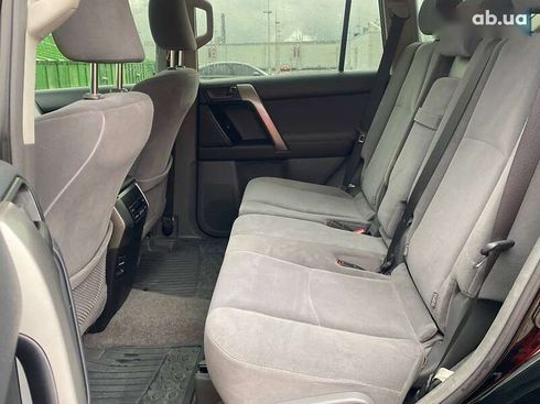 Toyota Land Cruiser Prado 2010 - фото 17