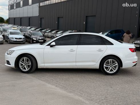 Audi A4 2016 белый - фото 5