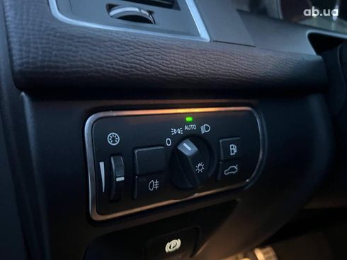 Volvo XC60 2013 серый - фото 18