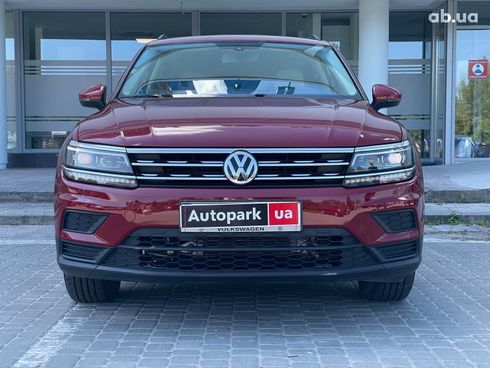 Volkswagen Tiguan 2019 красный - фото 7