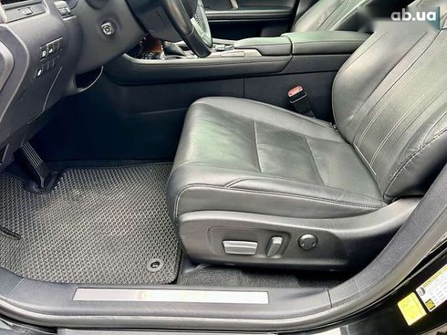 Lexus RX 2017 - фото 21