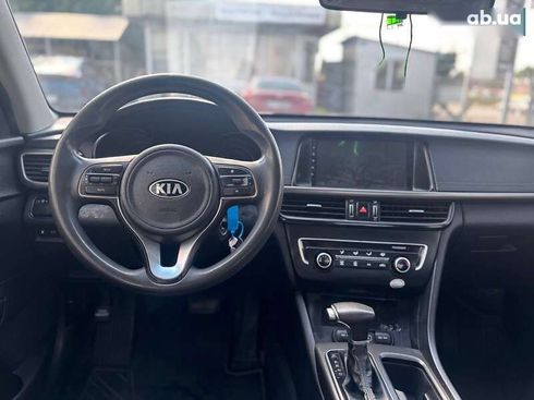Kia K5 2017 - фото 7