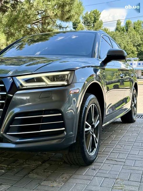Audi Q5 2020 - фото 6