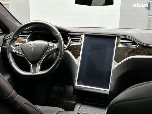 Tesla Model S 2016 - фото 18